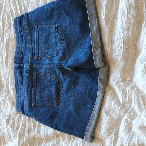 BNWOT Old Navy Shorts - Picture 6 of 9